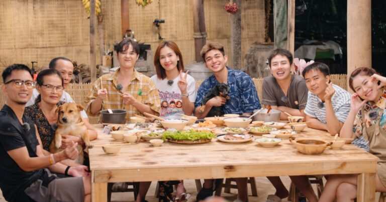 “Gia đình Haha” tập 9: Xuất hiện thành viên nữ mới, lần đầu đi “chợ lưu động” và chuyến ghe “tháo đáy” đêm